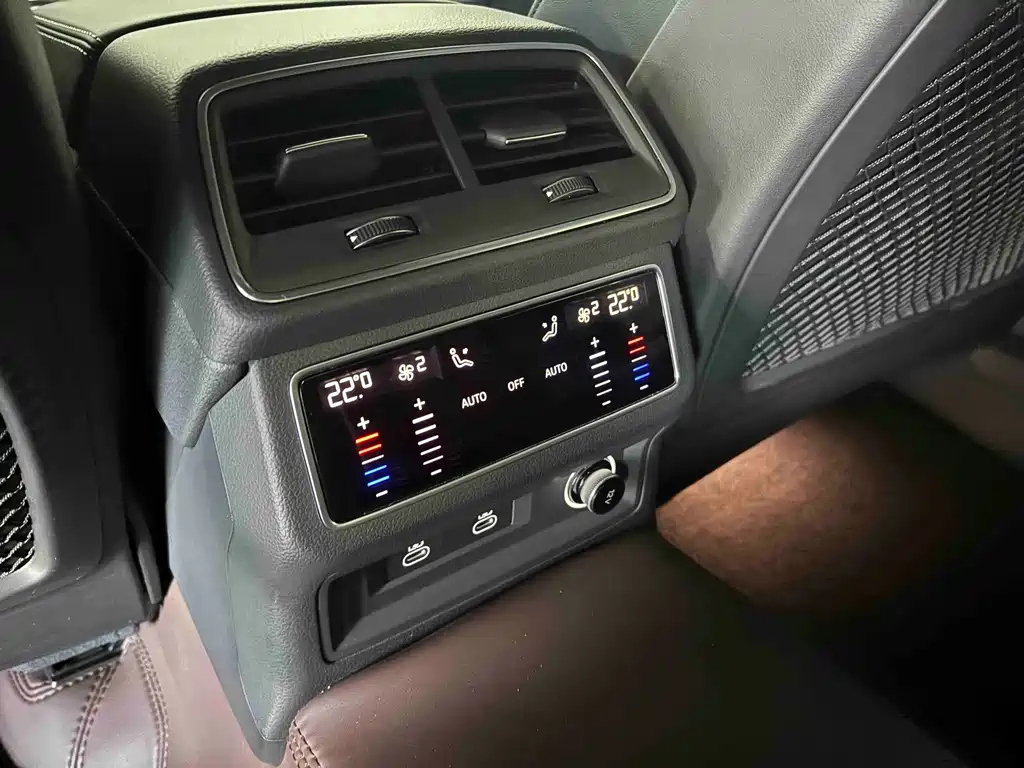 Audi A6L — миниатюра 11