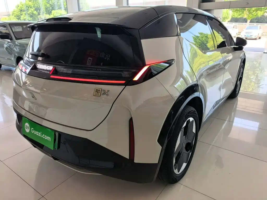 Zeekr X — миниатюра 7
