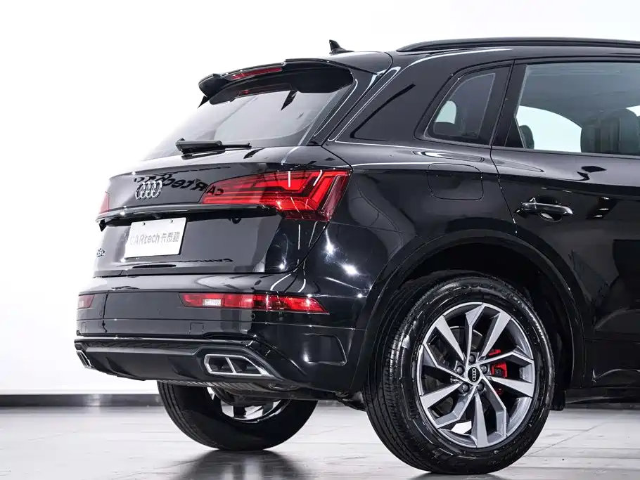 Audi Q5L — миниатюра 9