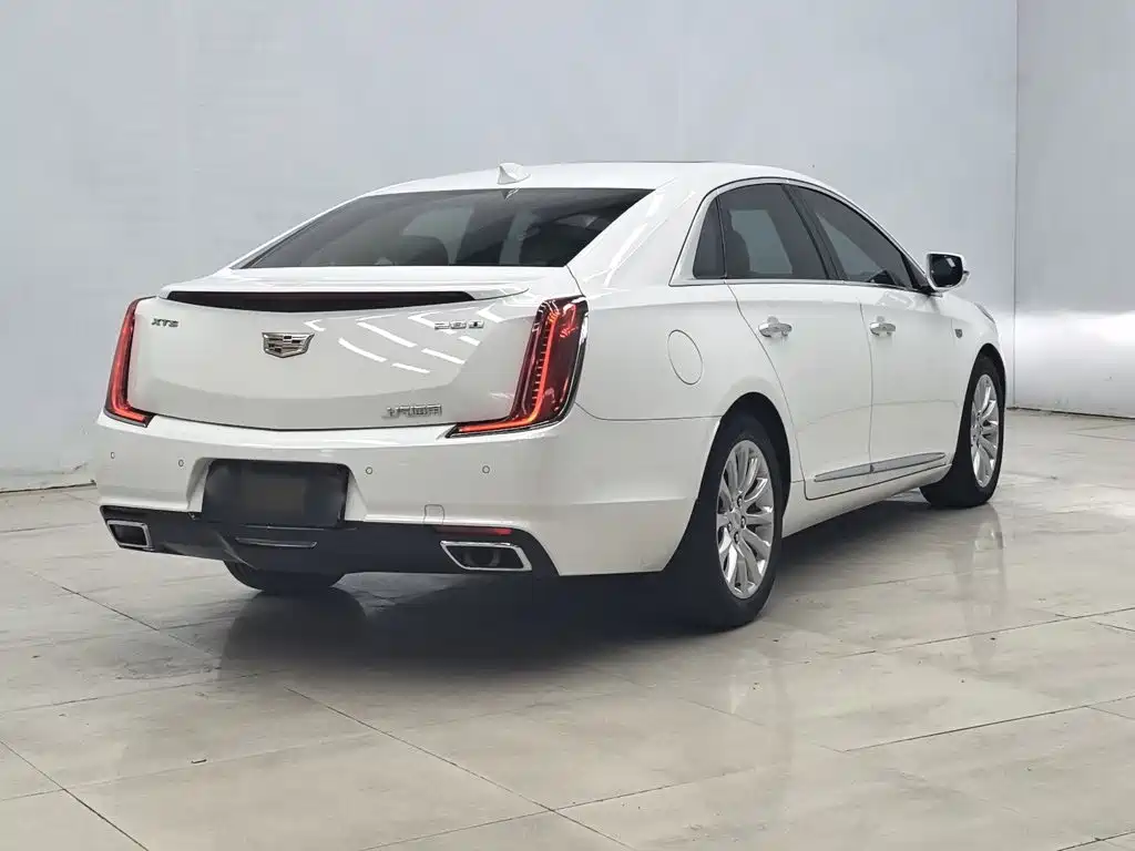 Cadillac XTS — миниатюра 13