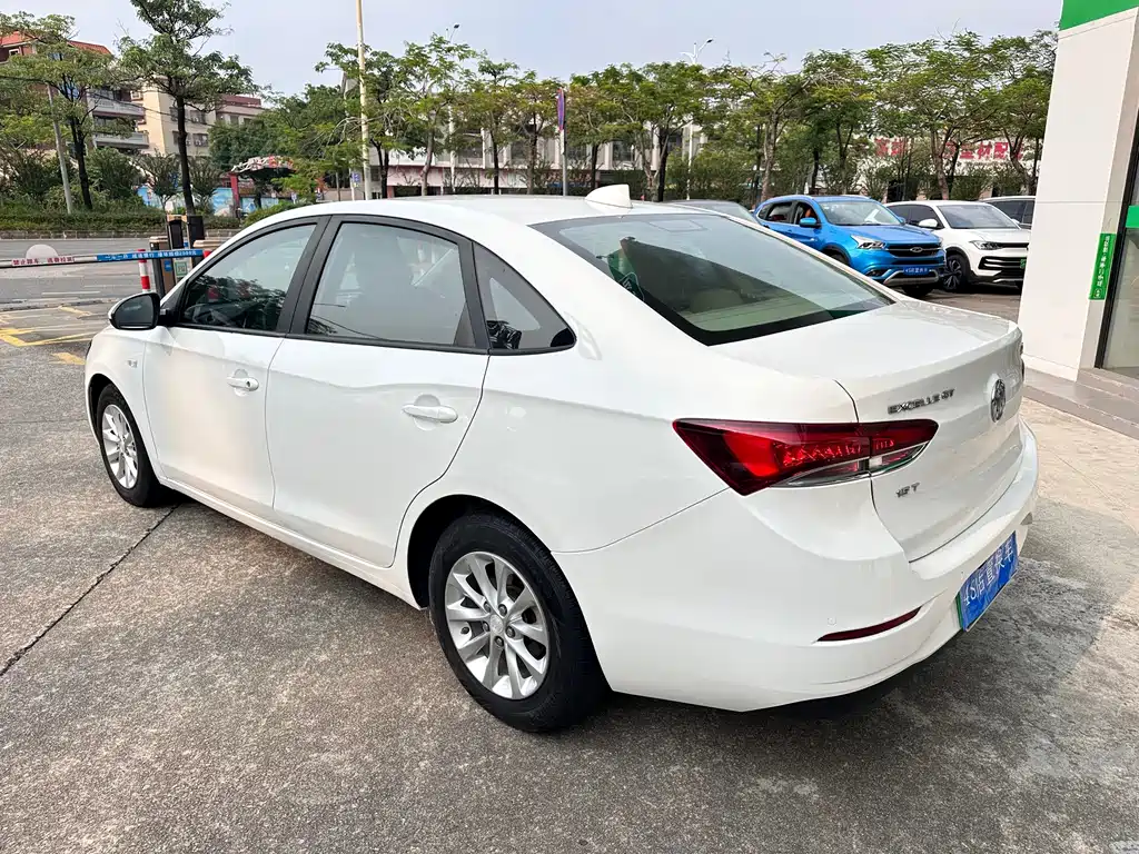 Buick Excelle — миниатюра 4