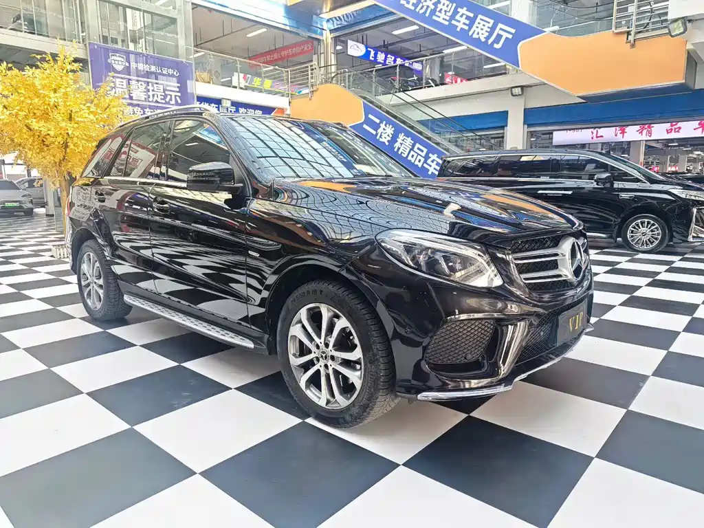 Mercedes-Benz GLE (Import) — миниатюра 3