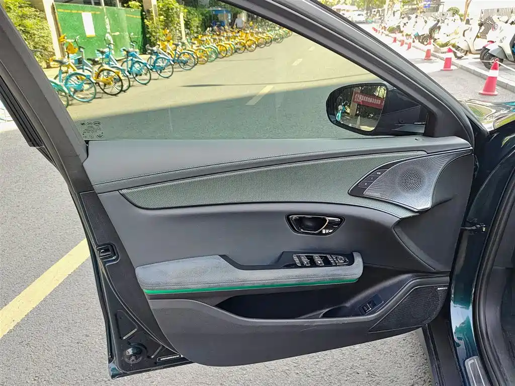 BYD Han 2022 EV 610KM