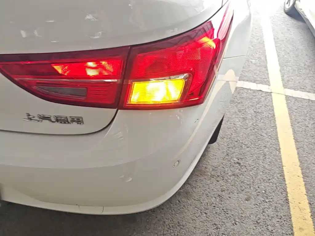 Buick Verano — миниатюра 8