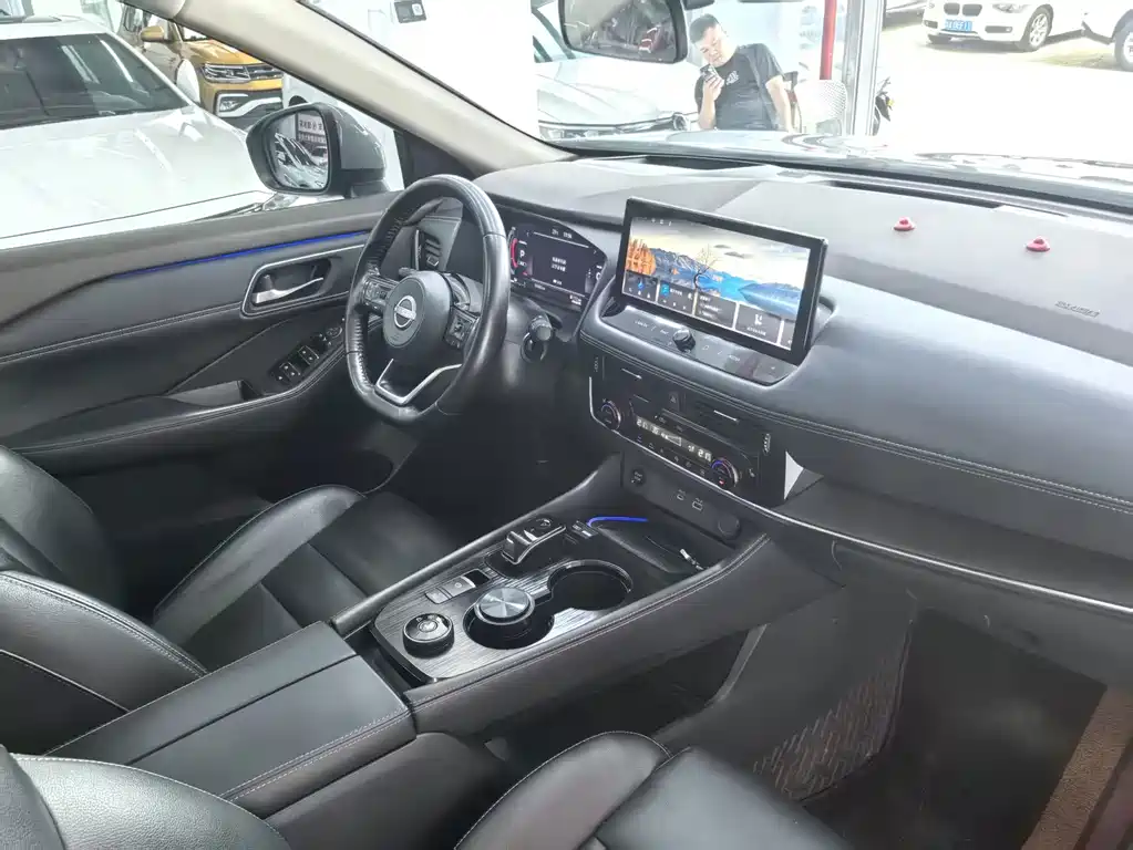 Nissan X-Trail — миниатюра 8