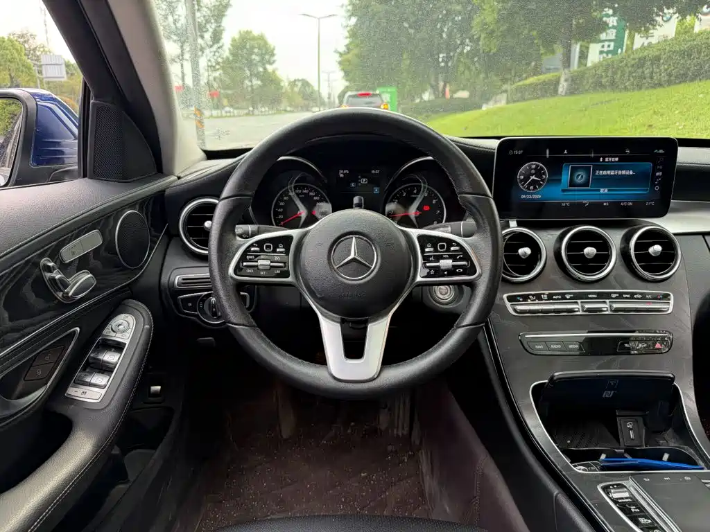 Mercedes-Benz C-Class — миниатюра 14