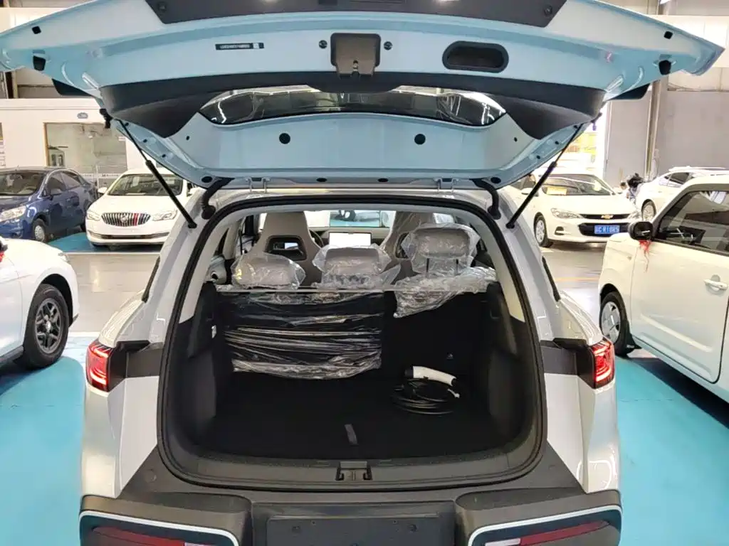 BYD Yuan UP — миниатюра 19