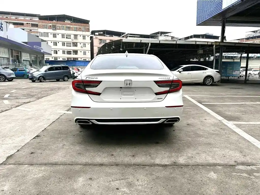 Honda Accord 2022 260TURBO Luxury
