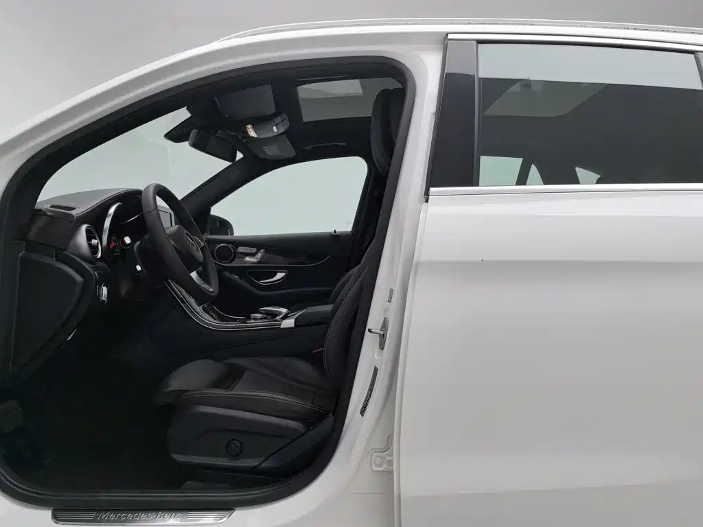 Mercedes-Benz GLC — миниатюра 10