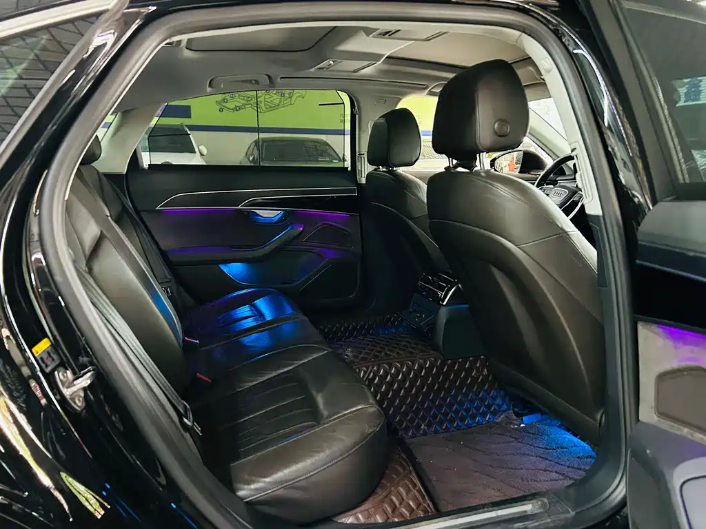 Audi A8 — миниатюра 13