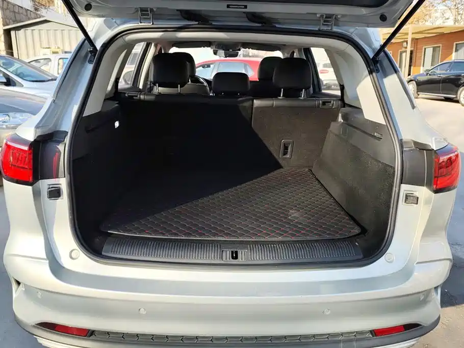 Roewe RX5 eMAX — миниатюра 4