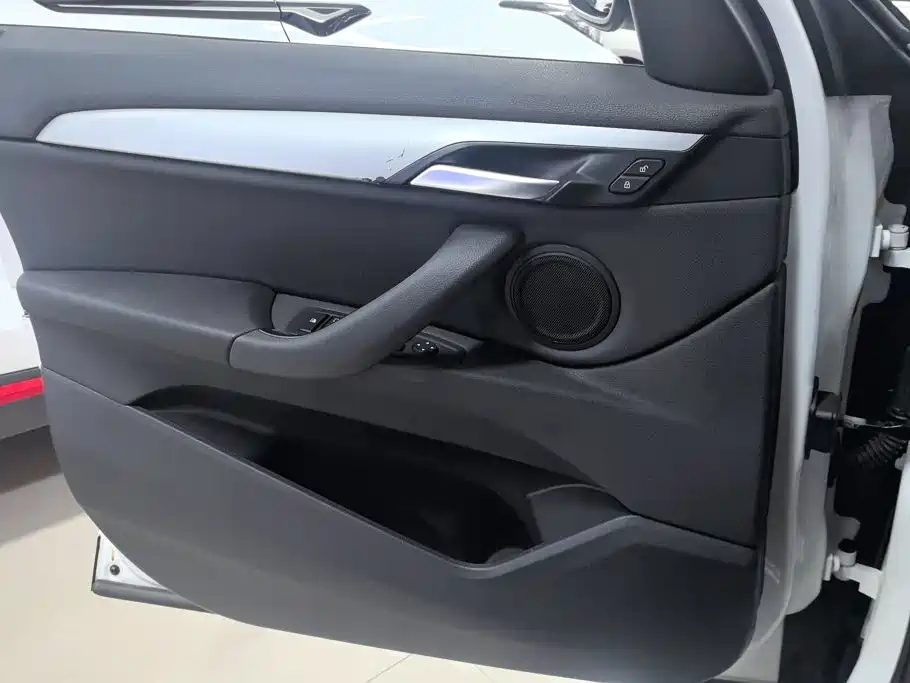 BMW X1 — миниатюра 7