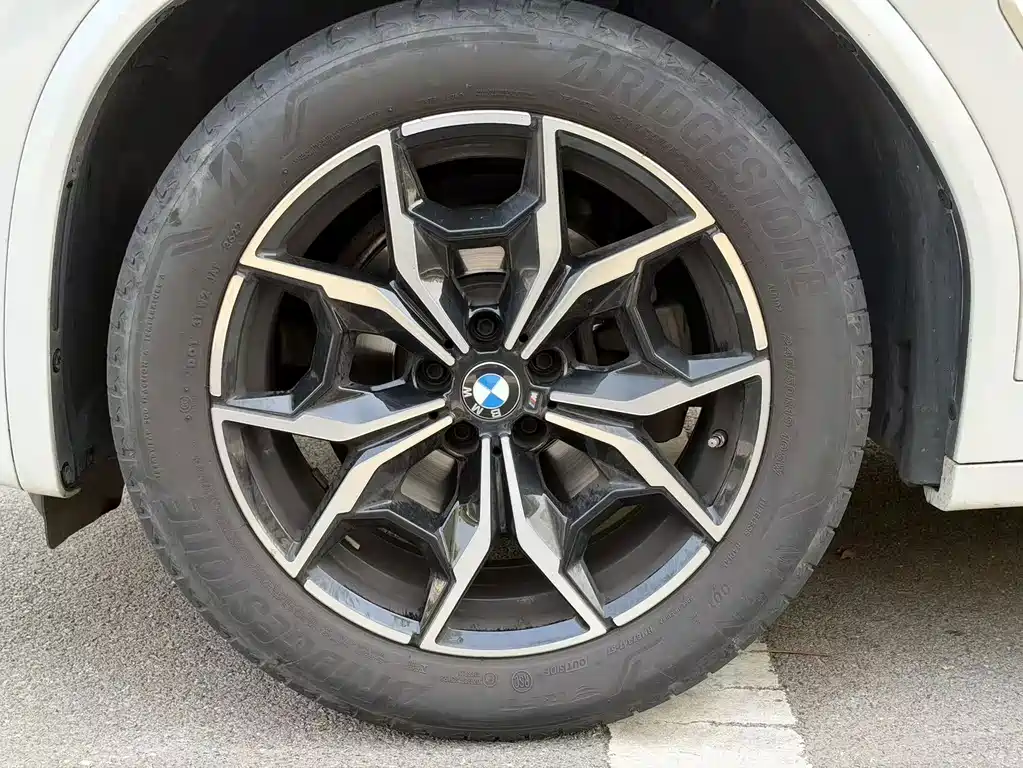 BMW X3 — миниатюра 8