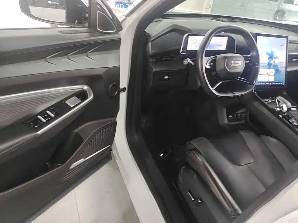 Geely Boyue — миниатюра 16
