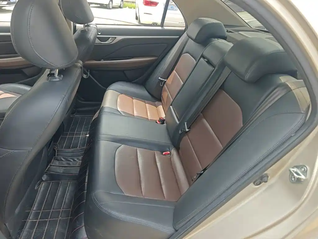 Geely Vision — миниатюра 17