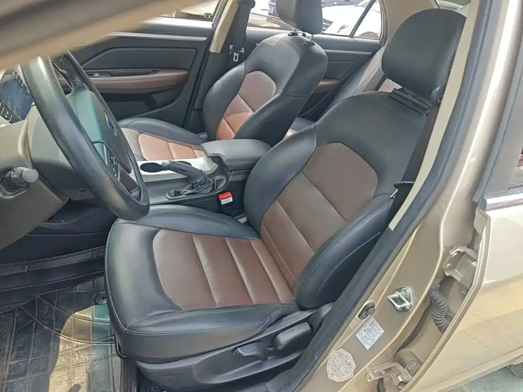 Geely Vision — миниатюра 15