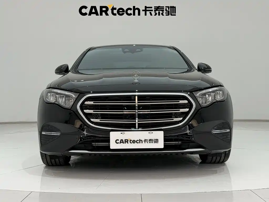 Mercedes-Benz E-Class — миниатюра 3