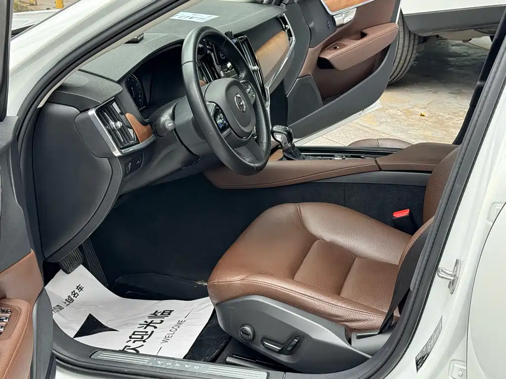 Volvo S90 T5 Smart Leisure Luxury Edition, фото 6
