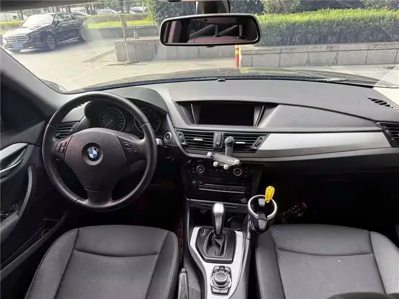 BMW X1 — миниатюра 7