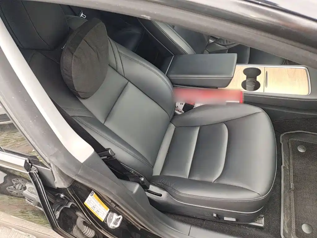 Tesla Model 3 — миниатюра 25