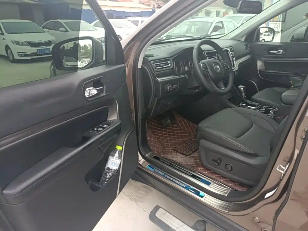 Jeep Commander — миниатюра 16