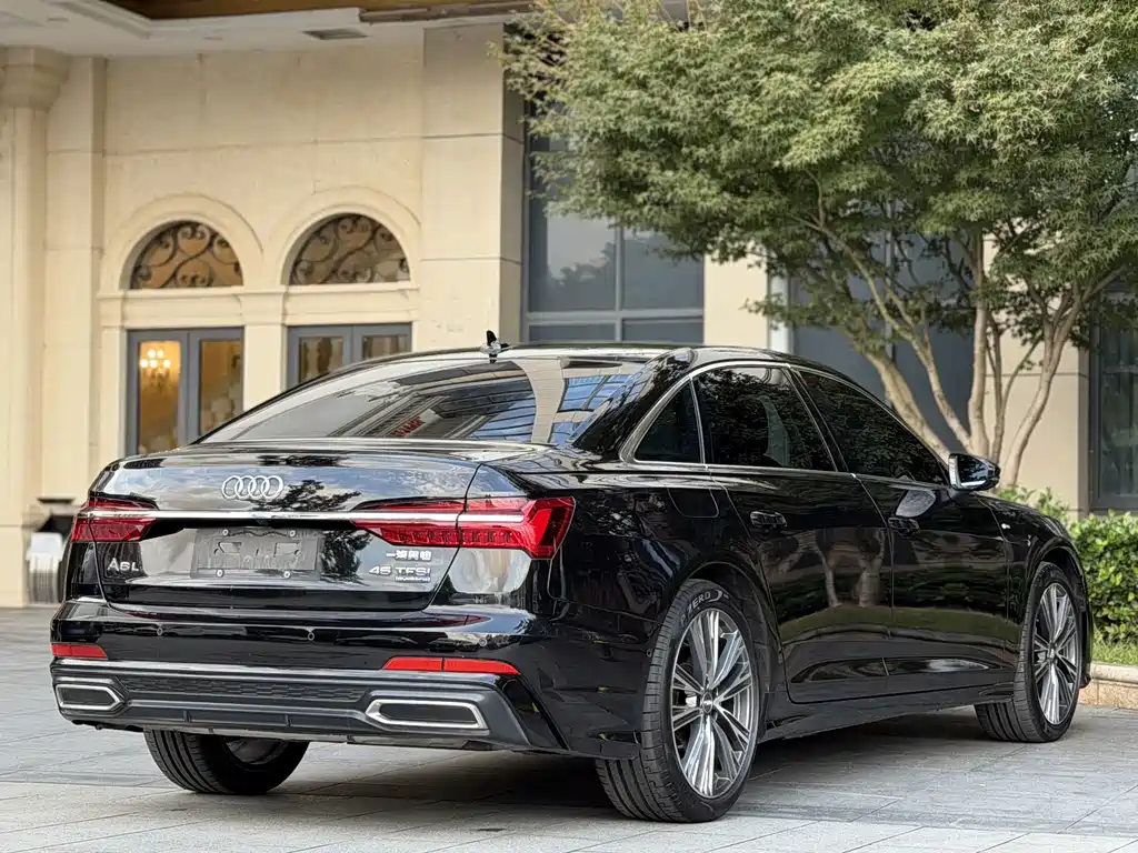 Audi A6L — миниатюра 10