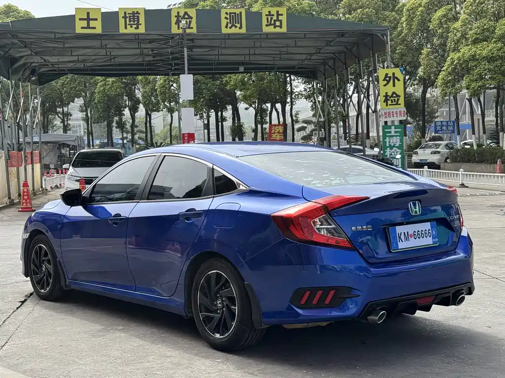 Honda Civic 2016 220TURBO CVT Luxury