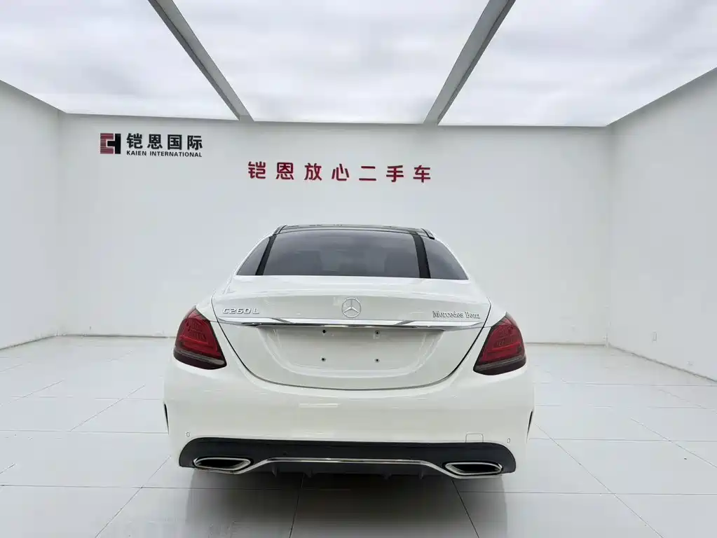 Mercedes-Benz C-Class — миниатюра 12