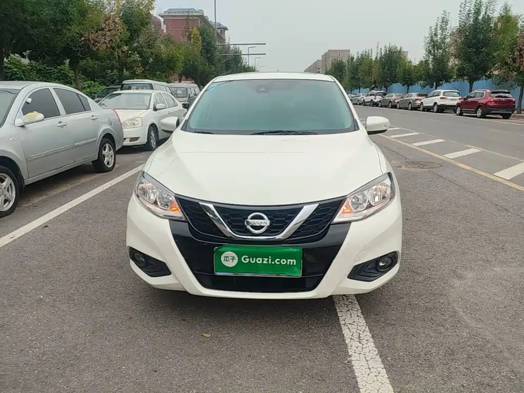 Nissan Tiida — миниатюра 3