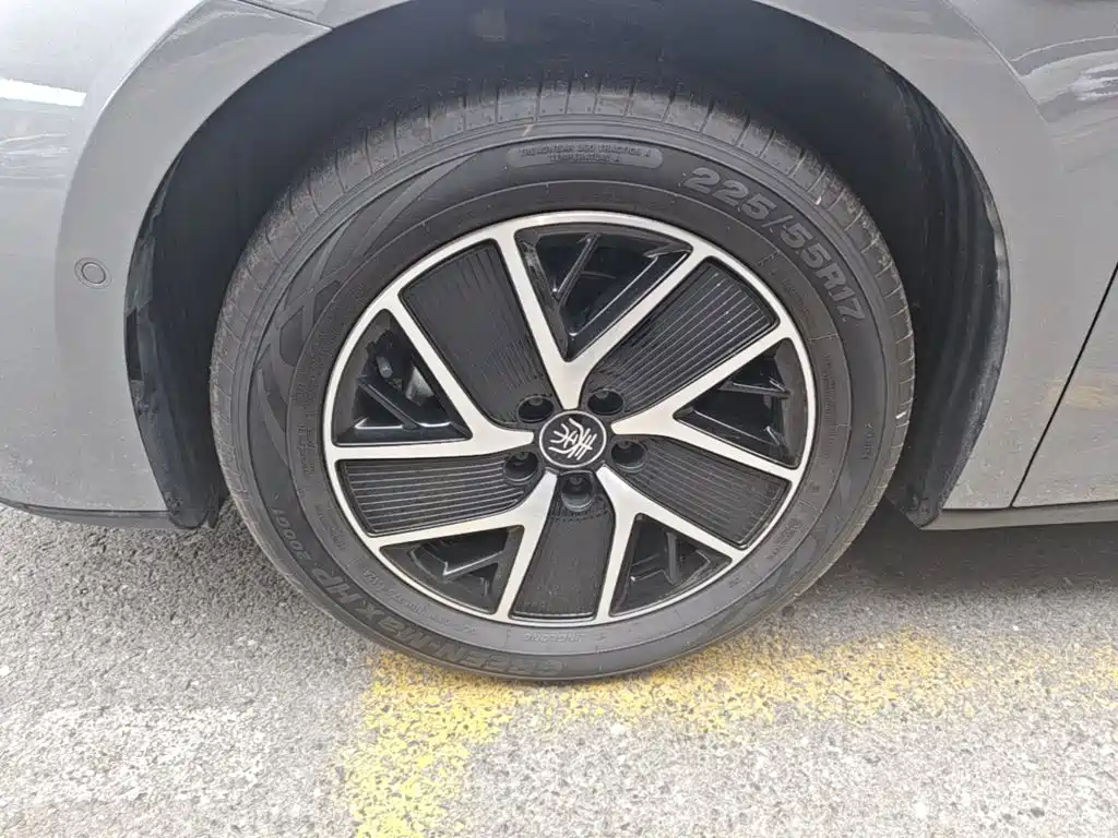 BYD Qin L — миниатюра 23