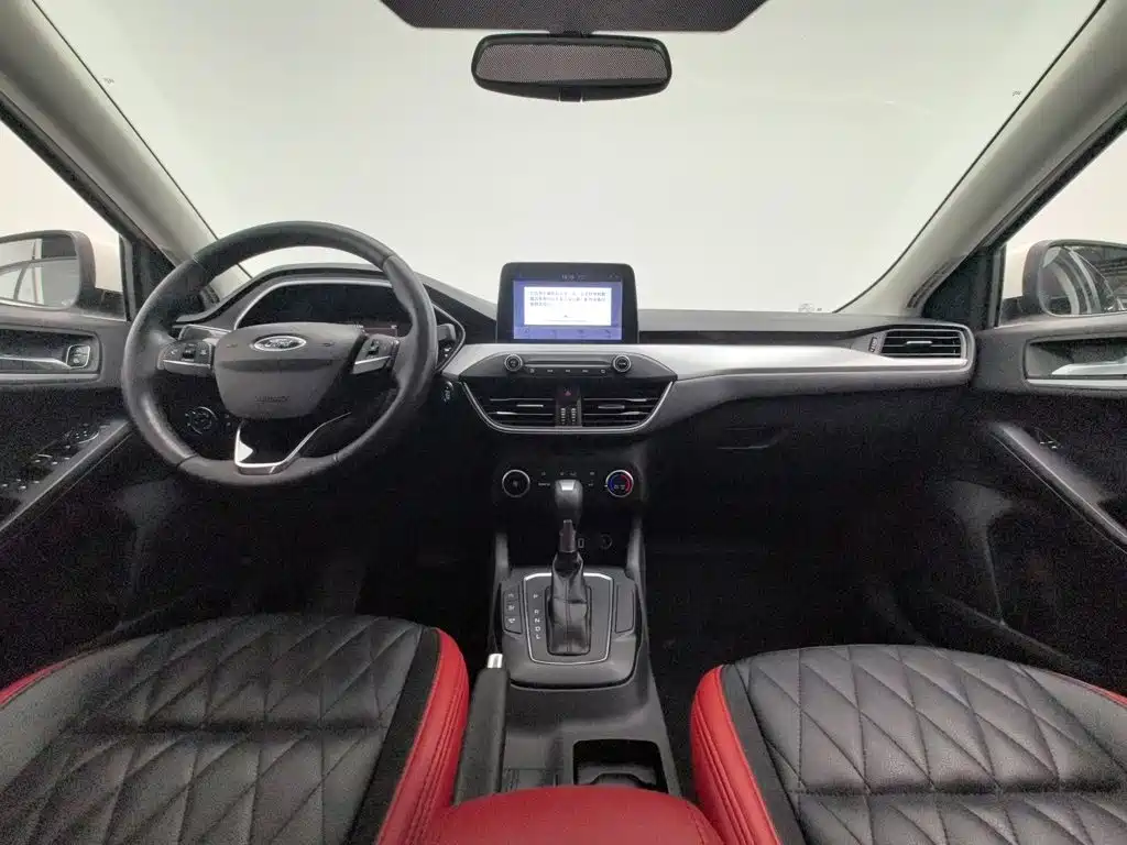 Ford Focus — миниатюра 5