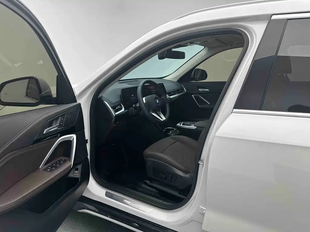 BMW X1 2023 sDrive20Li X
