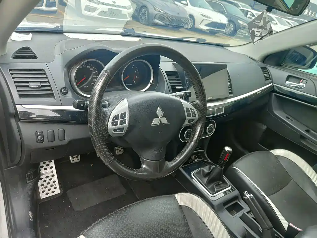 Mitsubishi Lancer EX — миниатюра 12