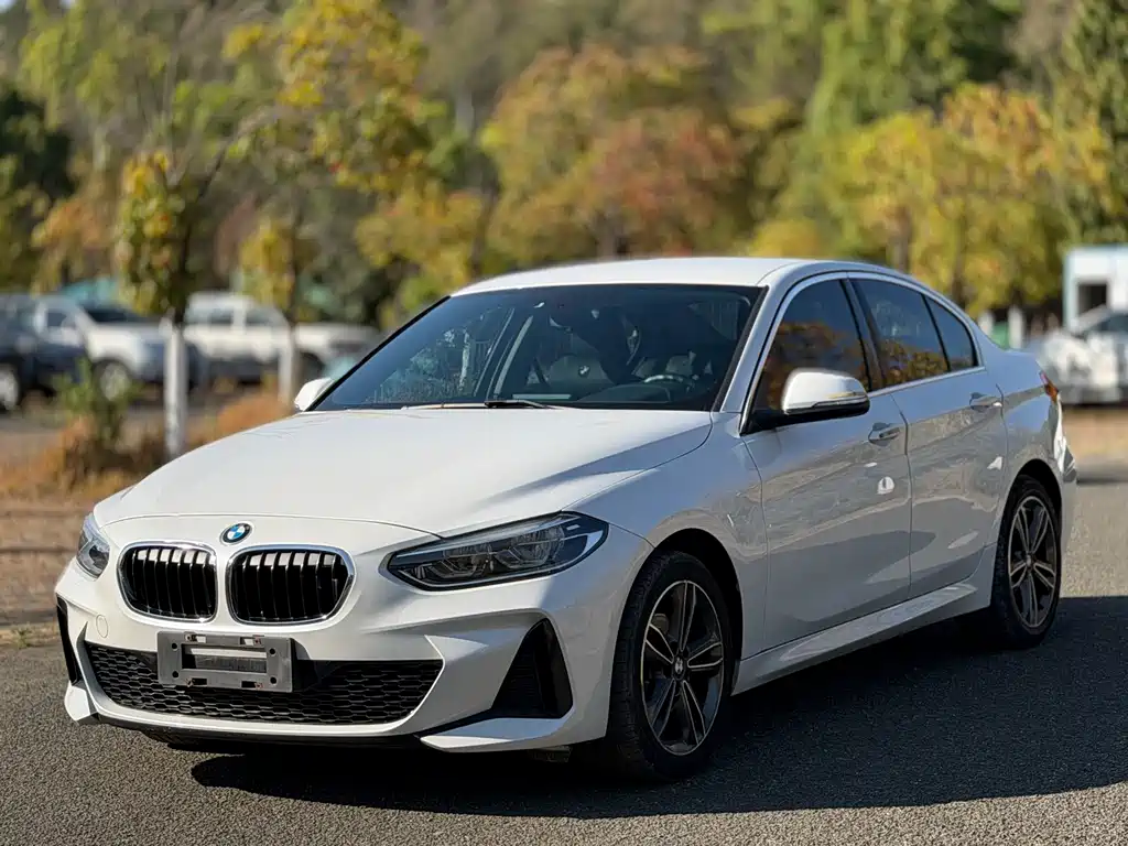 BMW 1 Series 2021