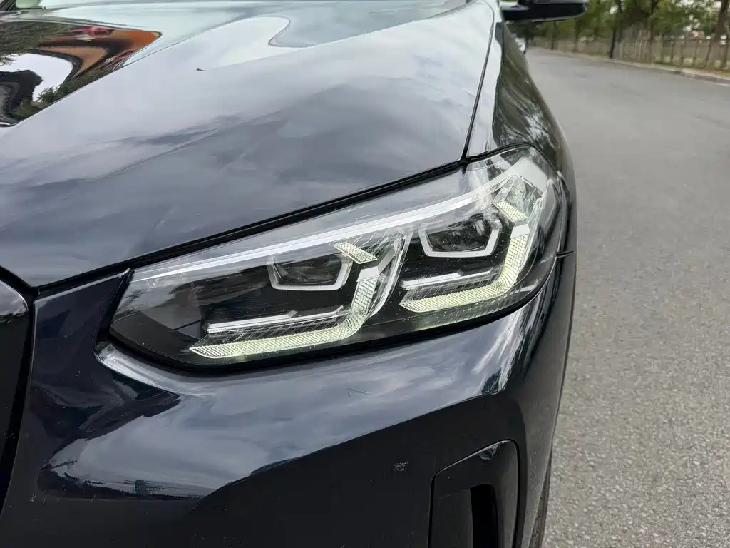 BMW X3 — миниатюра 10
