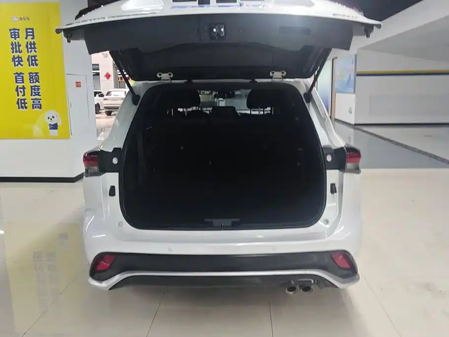 Toyota Crown Kluger 2024 2.5L HEV Luxury