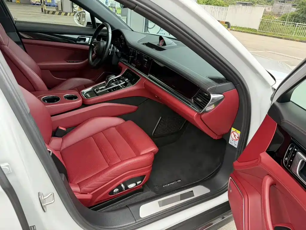 Porsche Panamera — миниатюра 6