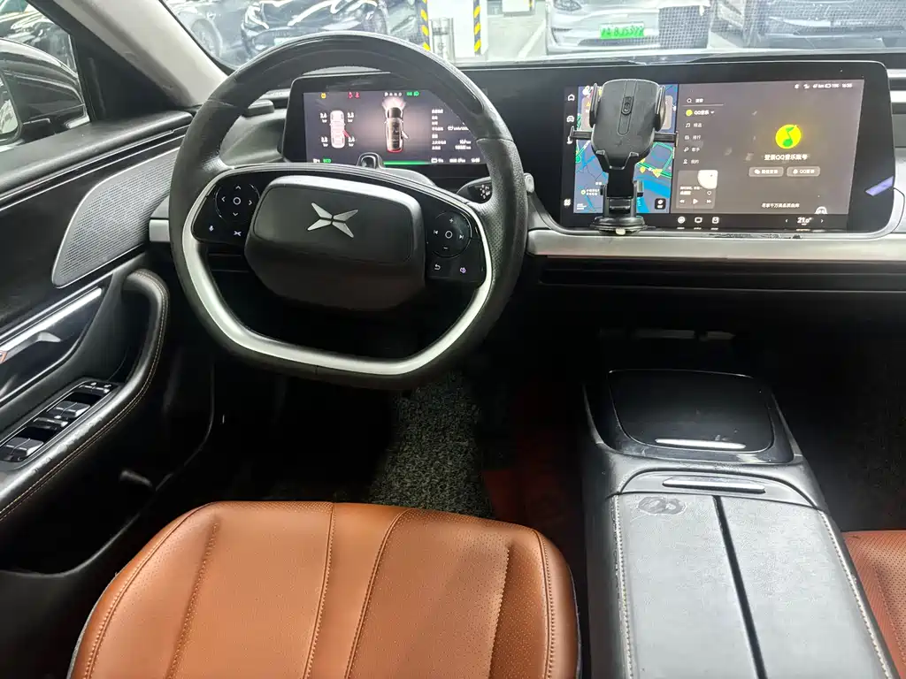 XPeng P7 — миниатюра 13