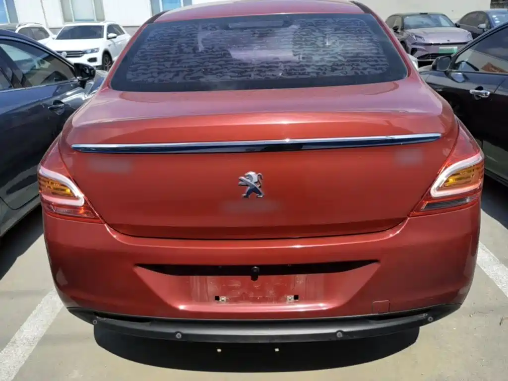 Peugeot 308 2014 1.6L MT