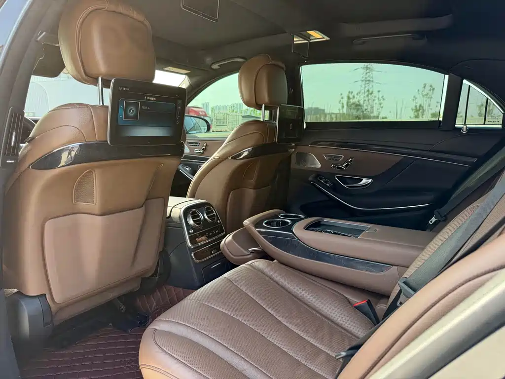 Mercedes-Benz S-Class — миниатюра 7