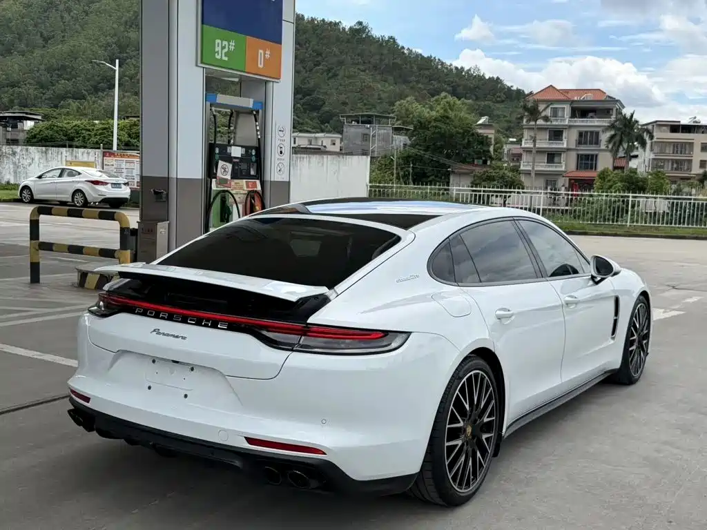 Porsche Panamera — миниатюра 4