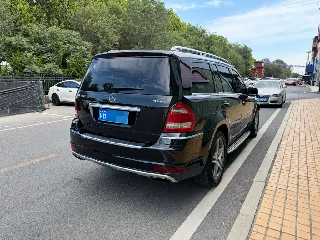 Mercedes-Benz GL-Class — миниатюра 14