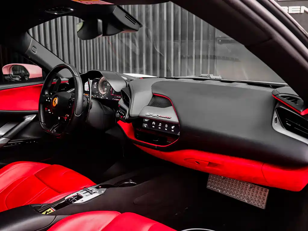 Ferrari SF90 3.9T V8 Stradale, фото 11