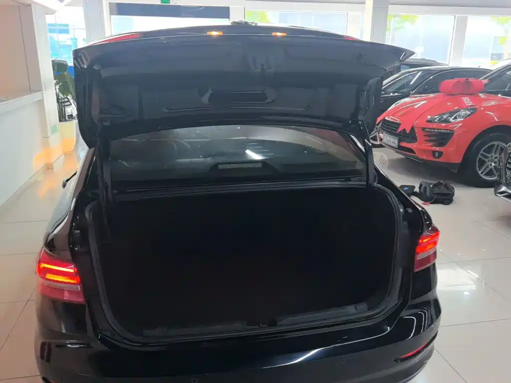 Volkswagen Lavida — миниатюра 19