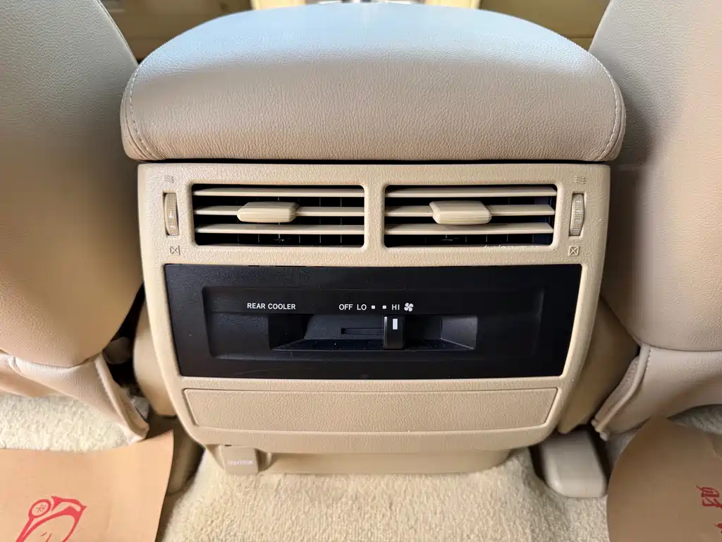 Toyota Land Cruiser — миниатюра 9