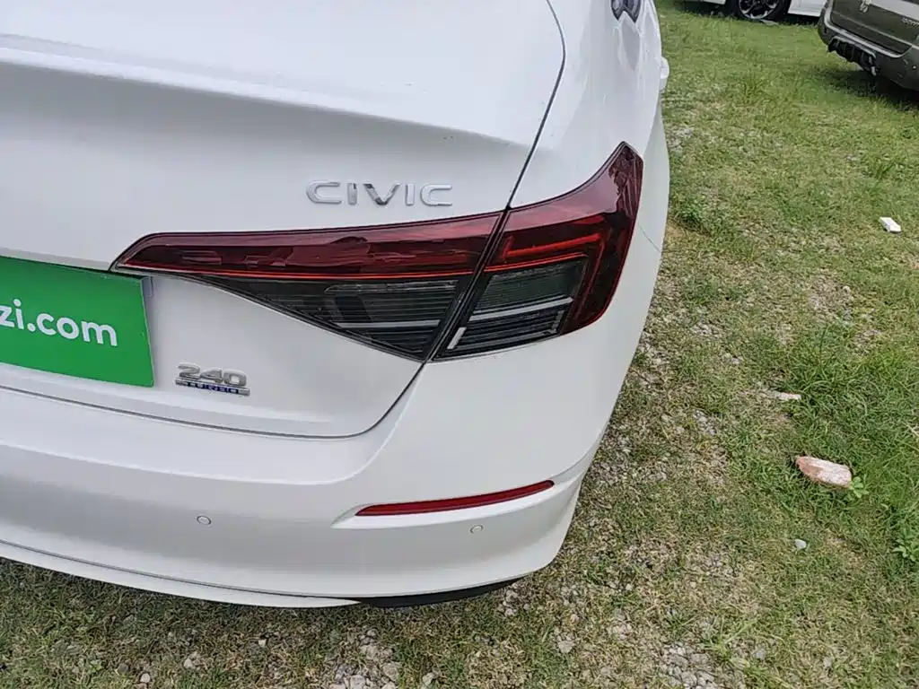 Honda Civic 2025 240TURBO CVT Plus