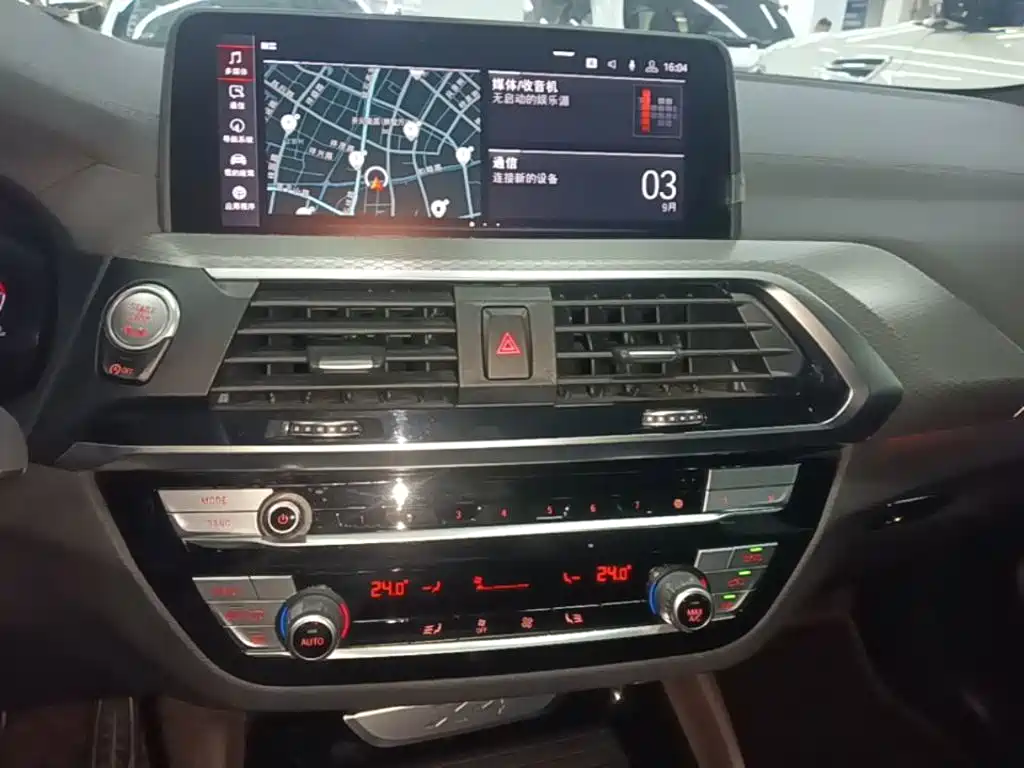 BMW X4 — миниатюра 13