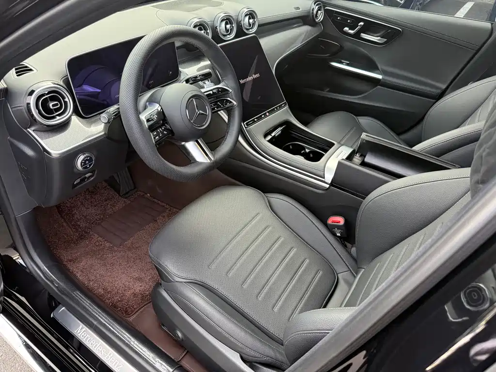 Mercedes-Benz C-Class — миниатюра 7