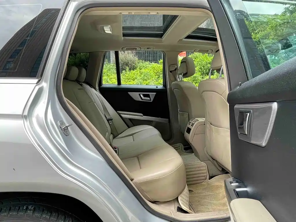 Mercedes-Benz GLK-Class (Import) — миниатюра 13