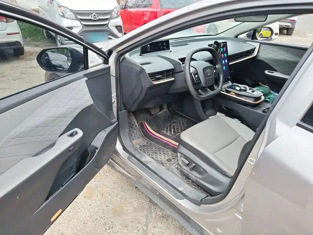 Toyota bZ3 — миниатюра 14